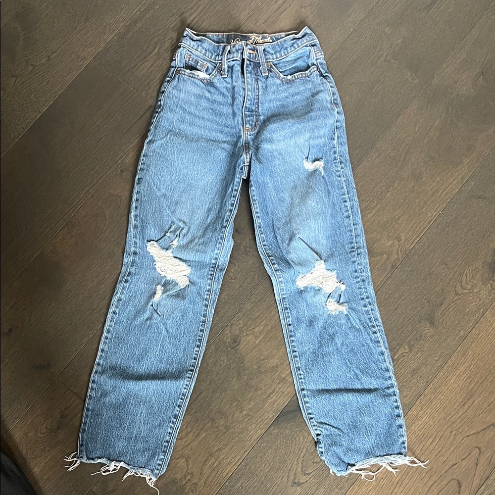 Universal Thread Light Blue Distressed Straight Leg Jeans